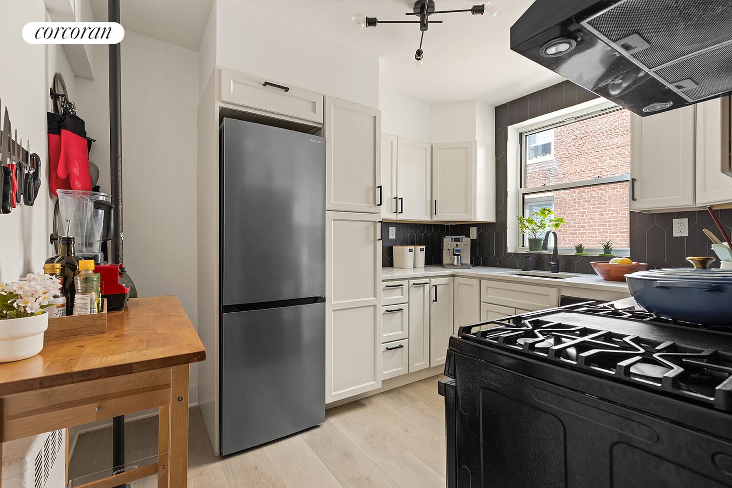 131 74th Street #4E, Bay Ridge, Brooklyn, NY 11209 - Property photo 3 of 11