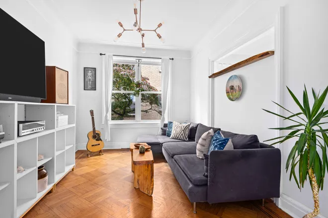 641 41st Street #2B, Brooklyn, NY 11232