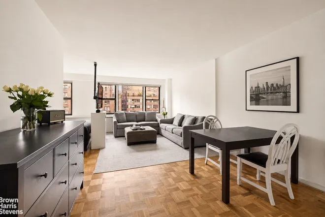 345 East 52nd Street #9A, New York, NY 10022