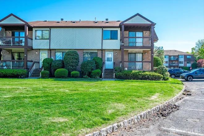1315 Edison Glen Terrace, edison glen terr, NJ 08837