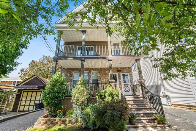 99 WEST 37th Street, Bayonne, NJ 07002
