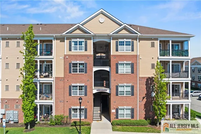 547 East Celebration Way, Celebrations/South Plain, NJ 07080