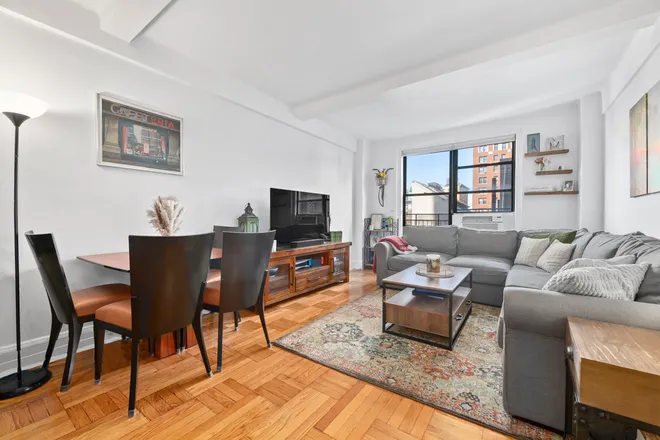 235 West 102nd Street #8O, New York, NY 10025