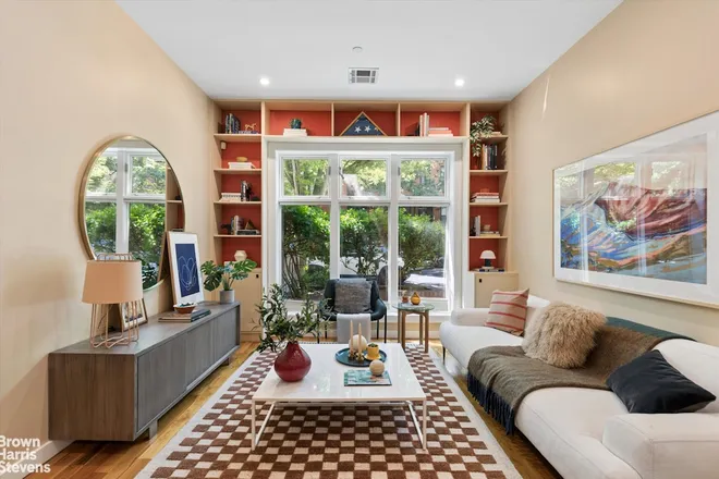 325 GREENE Avenue #1B, Brooklyn, NY 11238