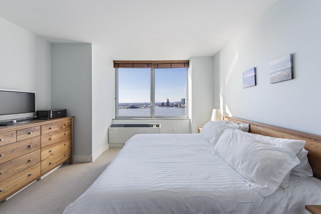 30 West Street #31-G, Battery Park City, Manhattan, NY 10004 - Property photo 5 of 13