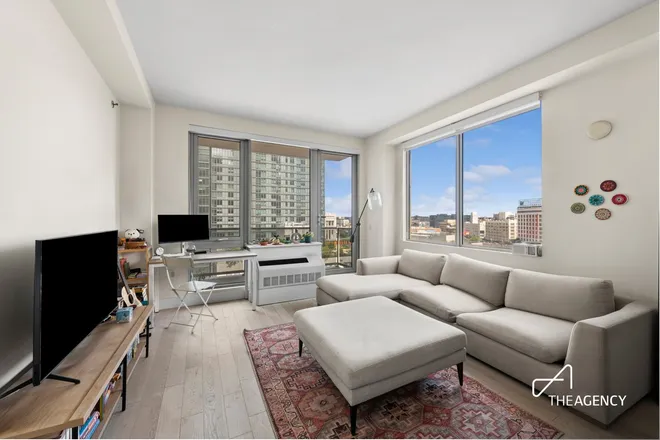 44-15 PURVES Street #15C, Long Island City, NY 11101