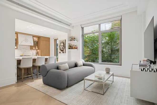 40 BLEECKER Street #3H, New York, NY 10012