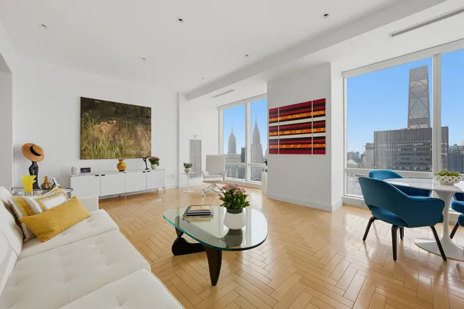 845 UNITED NATIONS Plaza #61D, New York, NY 10017
