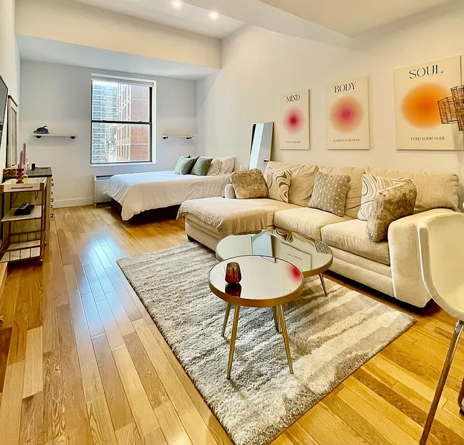 99 John Street #1203, New York, NY 10038