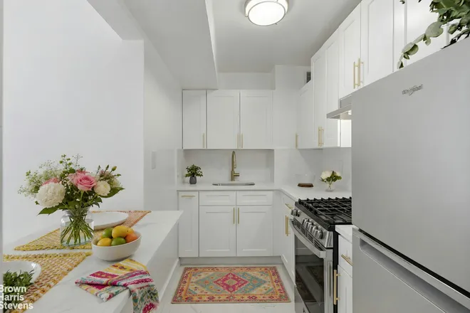 400 East 17th Street #600, Brooklyn, NY 11226