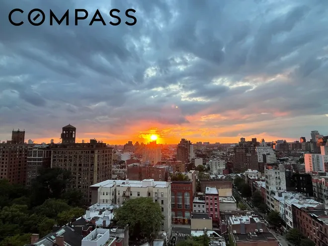 2 5th Avenue #18M, New York, NY 10011