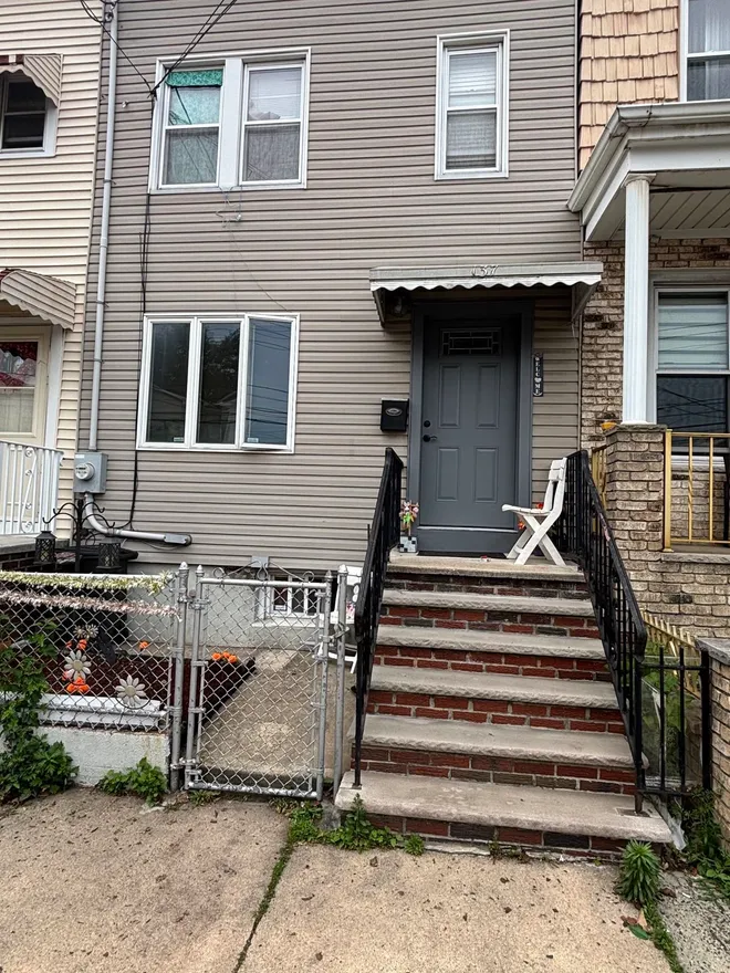 137 PROSPECT Avenue, Bayonne, NJ 07002