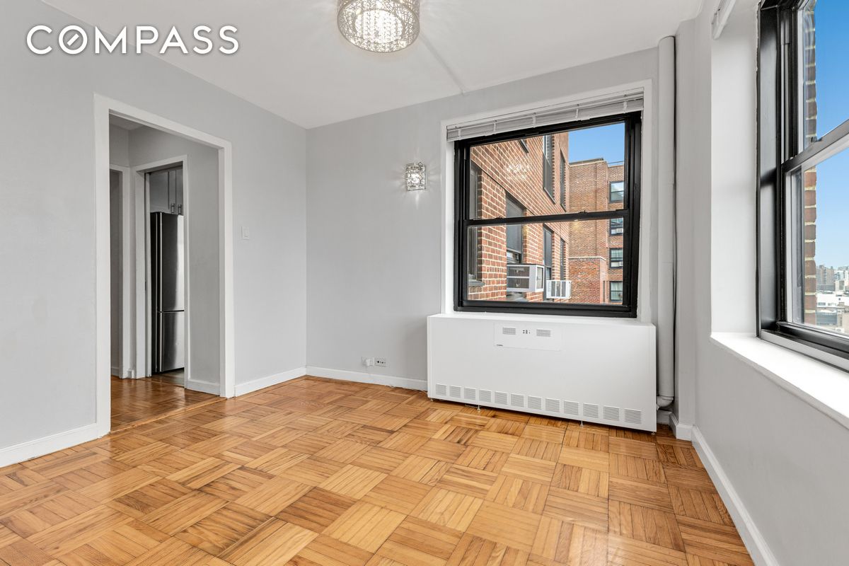 205 Clinton Avenue #9D, Clinton Hill, Brooklyn, NY 11205 - Property photo 5 of 9