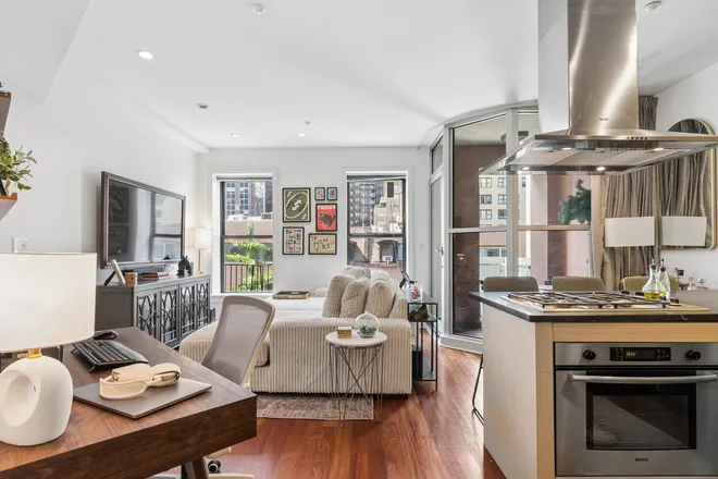 345 East 50th Street #5A, New York, NY 10022