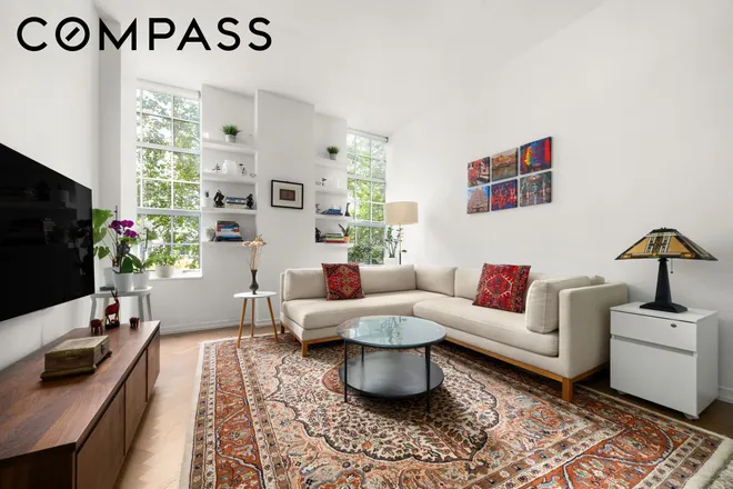 184 Kent Avenue #C103, Brooklyn, NY 11249