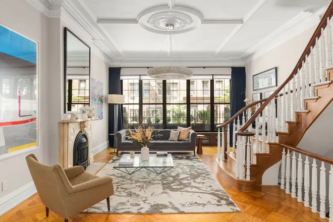 506 East 87th Street, New York, NY 10128