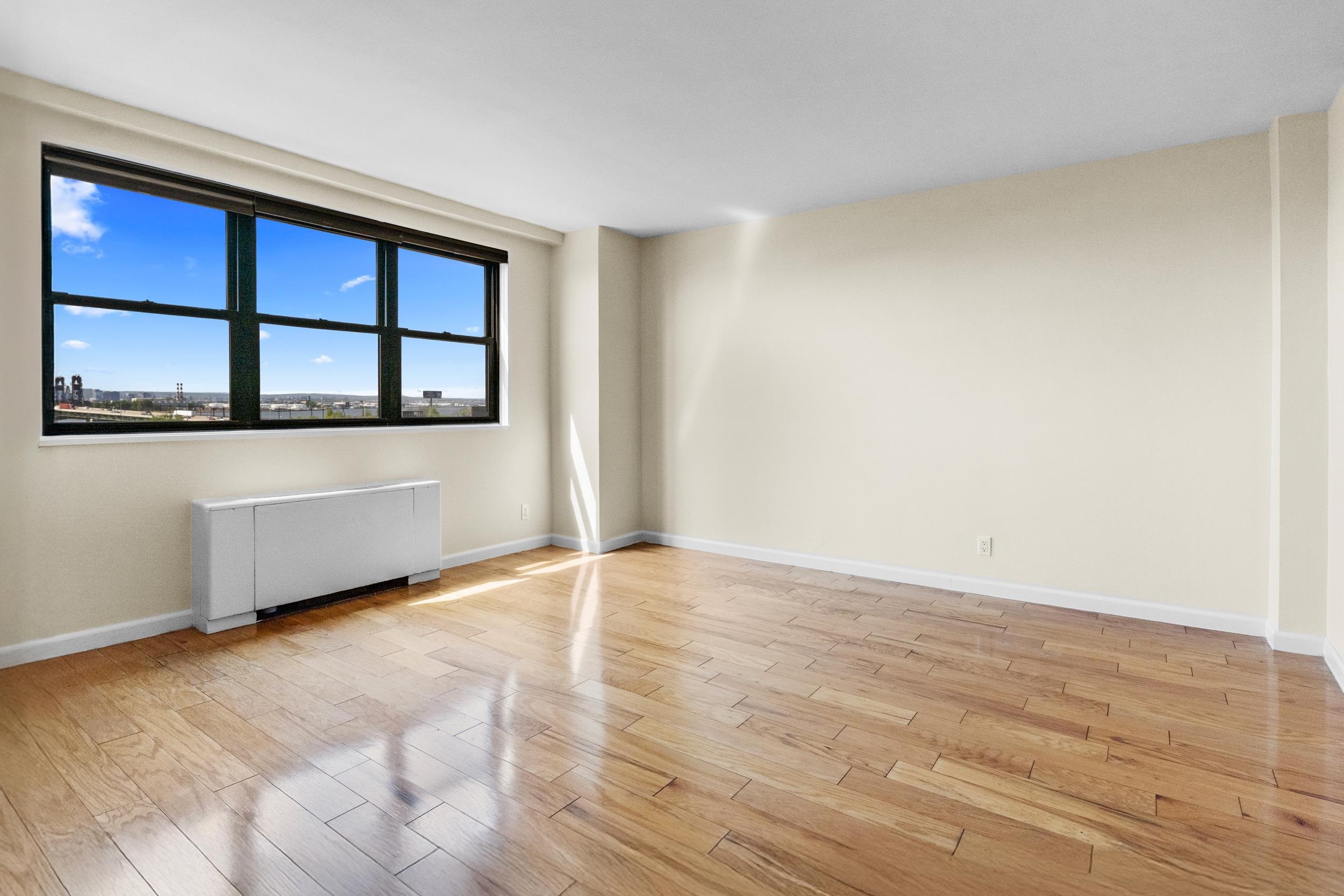 1225 KENNEDY Boulevard, Bayonne City, Bayonne, NJ 07002 - Property photo 2 of 19