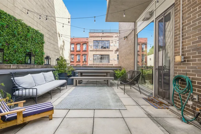 120 North 7th Street #2B, Brooklyn, NY 11249