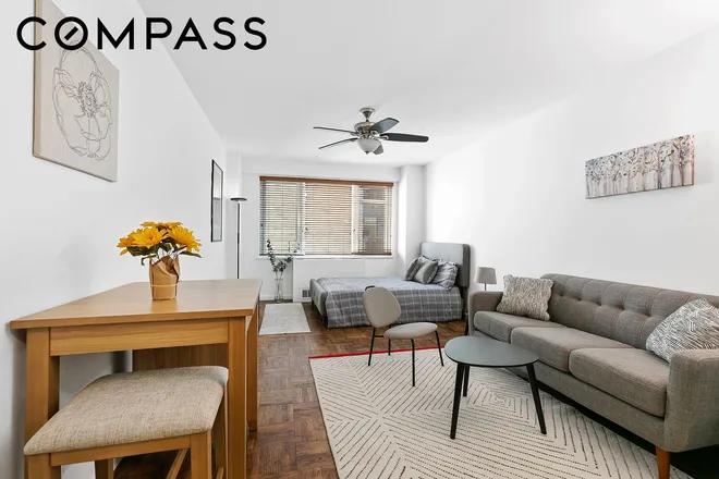 301 East 22nd Street #10B, New York, NY 10010