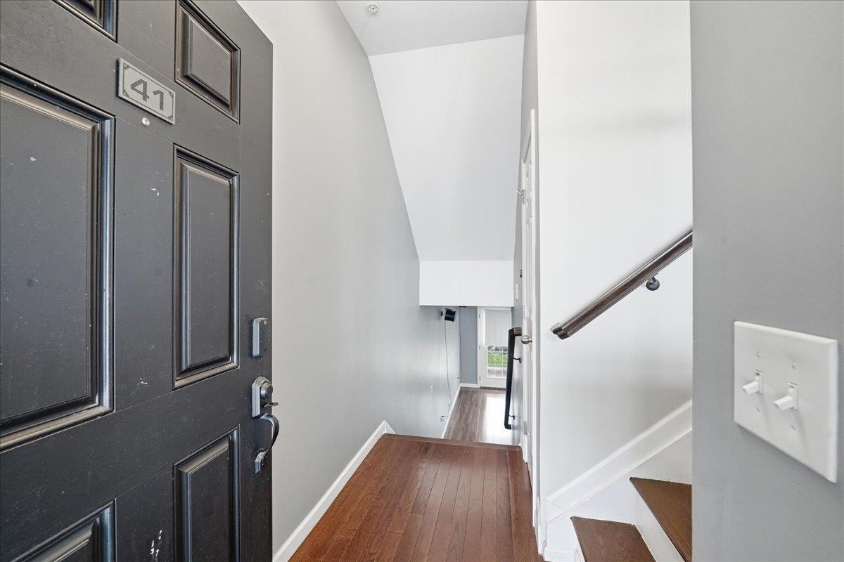 41 CREEKSIDE Court, Secaucus Town, Secaucus, NJ 07094 - Property photo 3 of 41