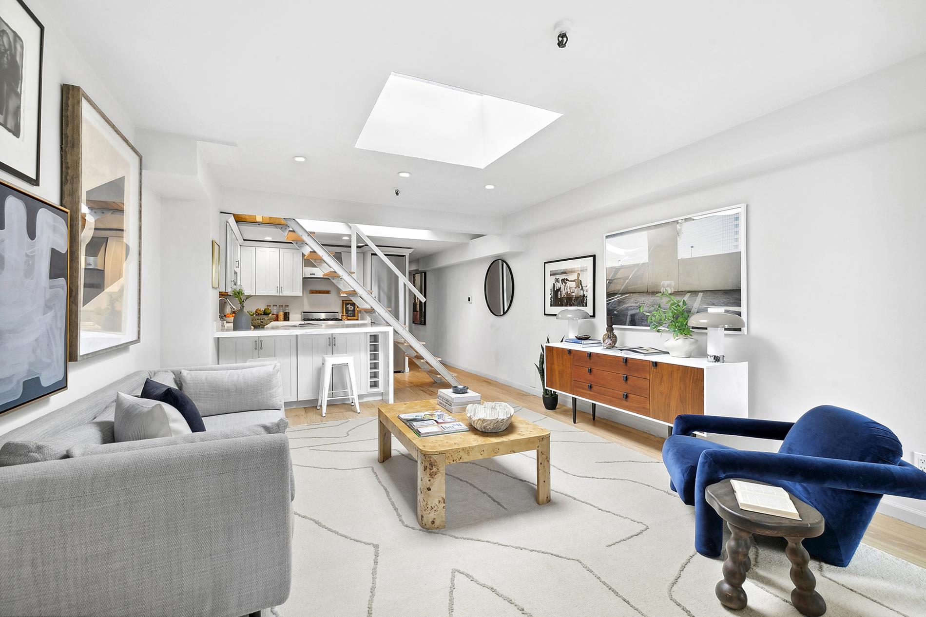 67 East 11th Street #711, Greenwich Village, Manhattan, NY 10003 - Property photo 3 of 6