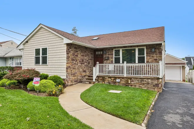 114 HOBART Avenue, Rutherford, NJ 07070