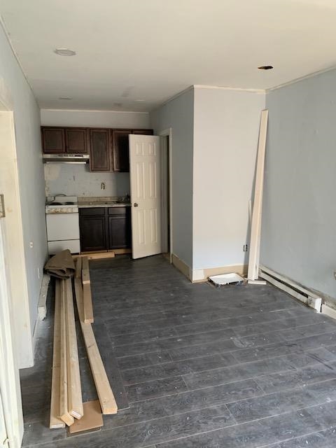 146 WEST SIDE Avenue, Jersey City, JC West Bergen, NJ 07305 - Property photo 4 of 11