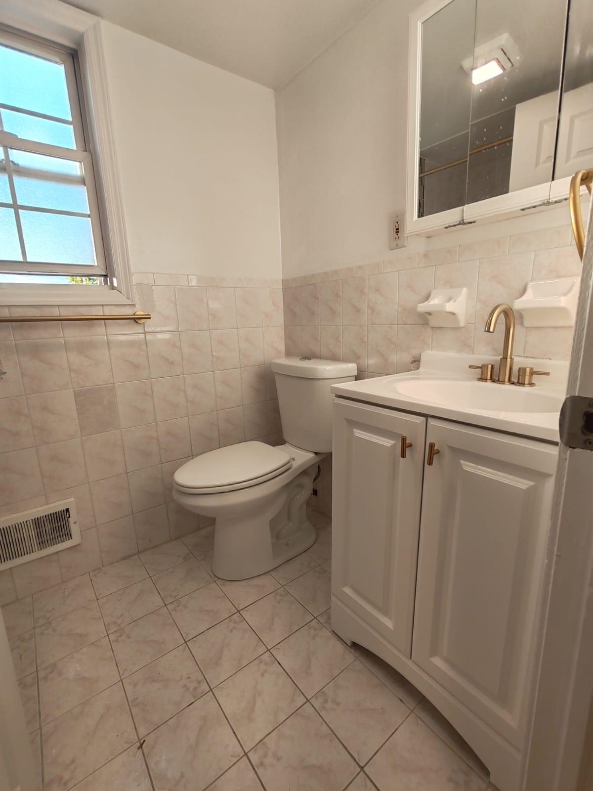 1406 86th Street, North Bergen Township, North Bergen, NJ 07047 - Property photo 3 of 15