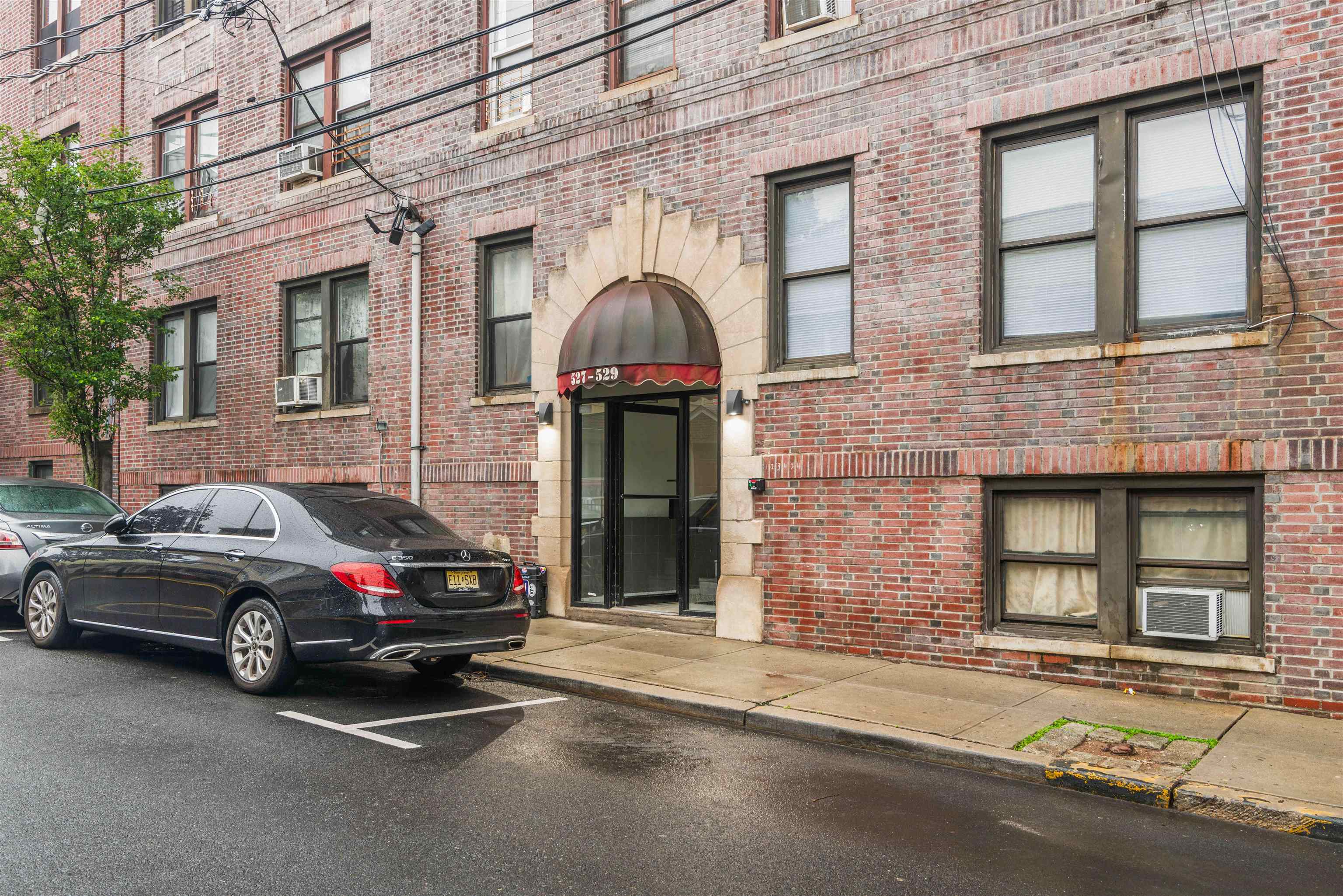 527-29 34th Street, Union City, Union City, NJ 07087 - Property photo 2 of 15
