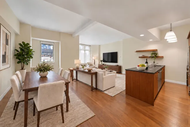 205 East 59th Street #12-B, New York, NY 10022