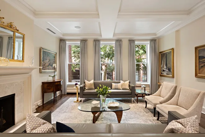 154 East 74th Street, New York, NY 10021