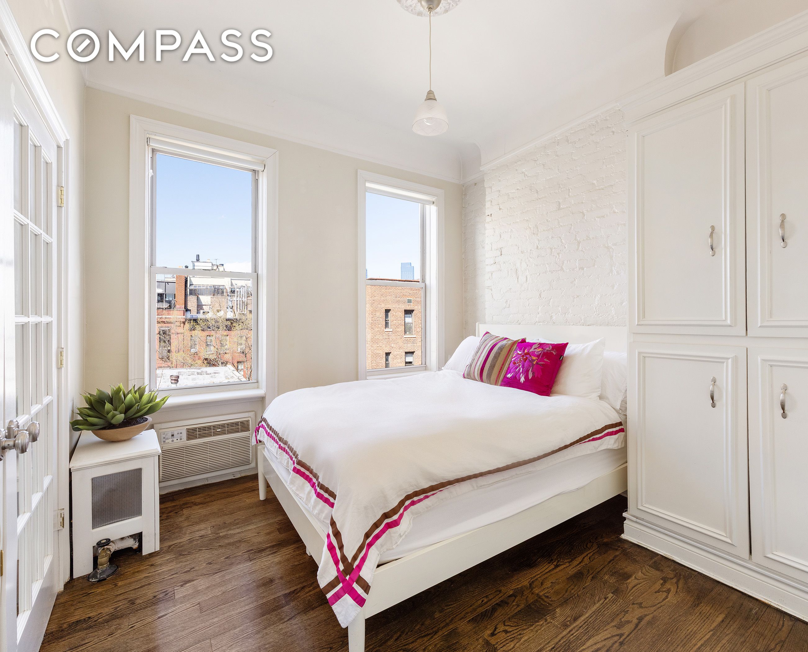 327 West 11th Street #5R, West Village, Manhattan, NY 10014 - Property photo 3 of 10