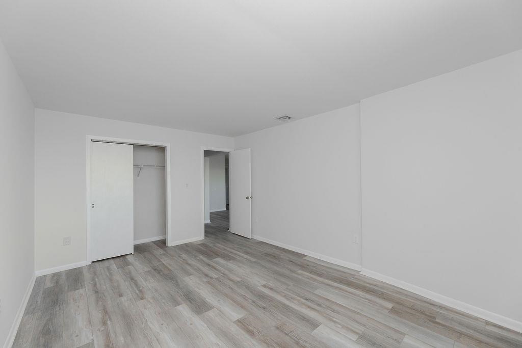 1906 PATERSON PLANK Road, North Bergen Township, North Bergen, NJ 07047-1900 - Property photo 5 of 22