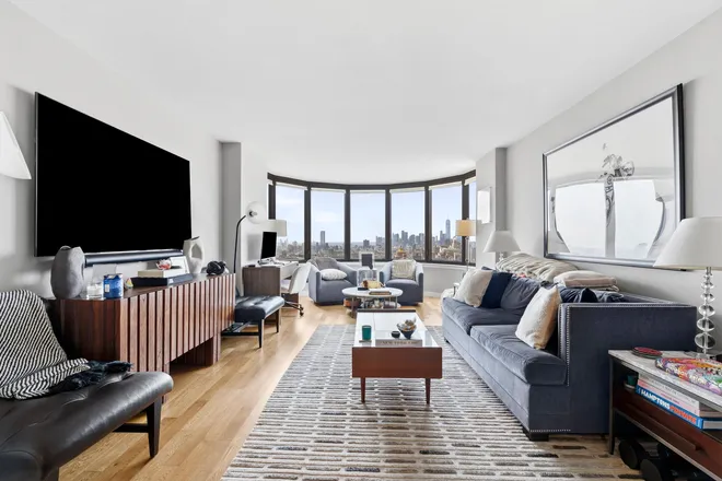 330 East 38th Street #47Q, New York, NY 10016