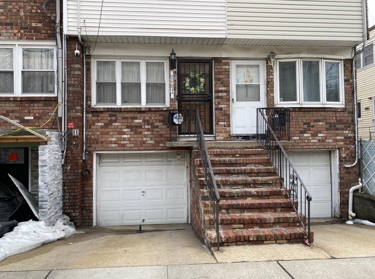 154 WEST SIDE Avenue, Jersey City, JC Greenville, NJ 07305-1316 - Property photo 5 of 7