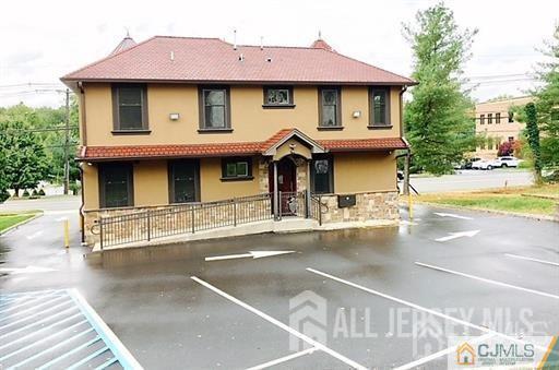 1914 Oak Tree Road, Edison Township, Edison, NJ 08820 - Property photo 4 of 8