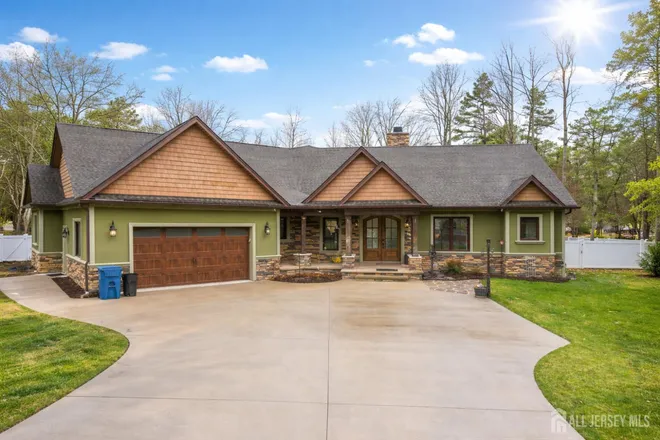 94 East Pleasant Grove Road, Jackson, NJ 08527