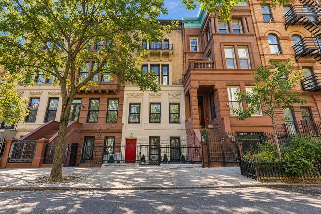 276 West 113th Street #FAM, New York, NY 10026