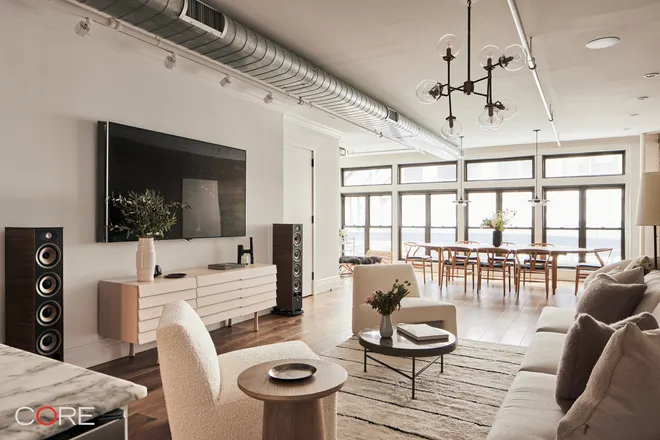 107 West 26th Street #2, New York, NY 10001