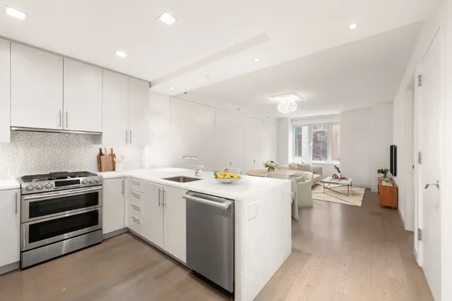 408 East 79th Street #3A, New York, NY 10075