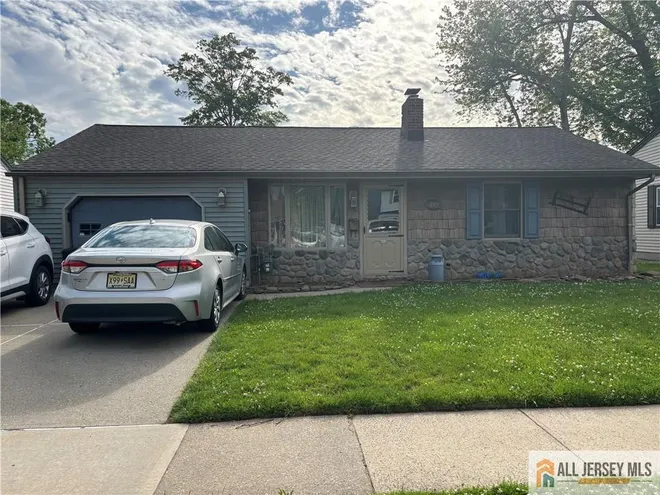 492 Booth Court, Fernwood Village Sec 2, NJ 07065