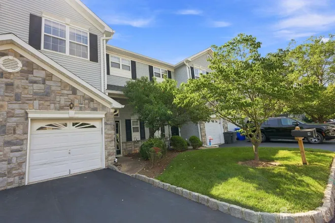 9 Bridgepointe Drive, Bridgepoint, NJ 08857