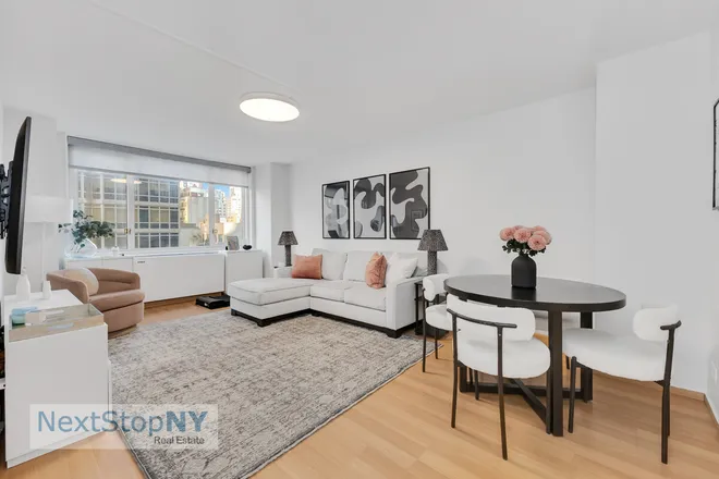245 East 54th Street #6G, New York, NY 10022