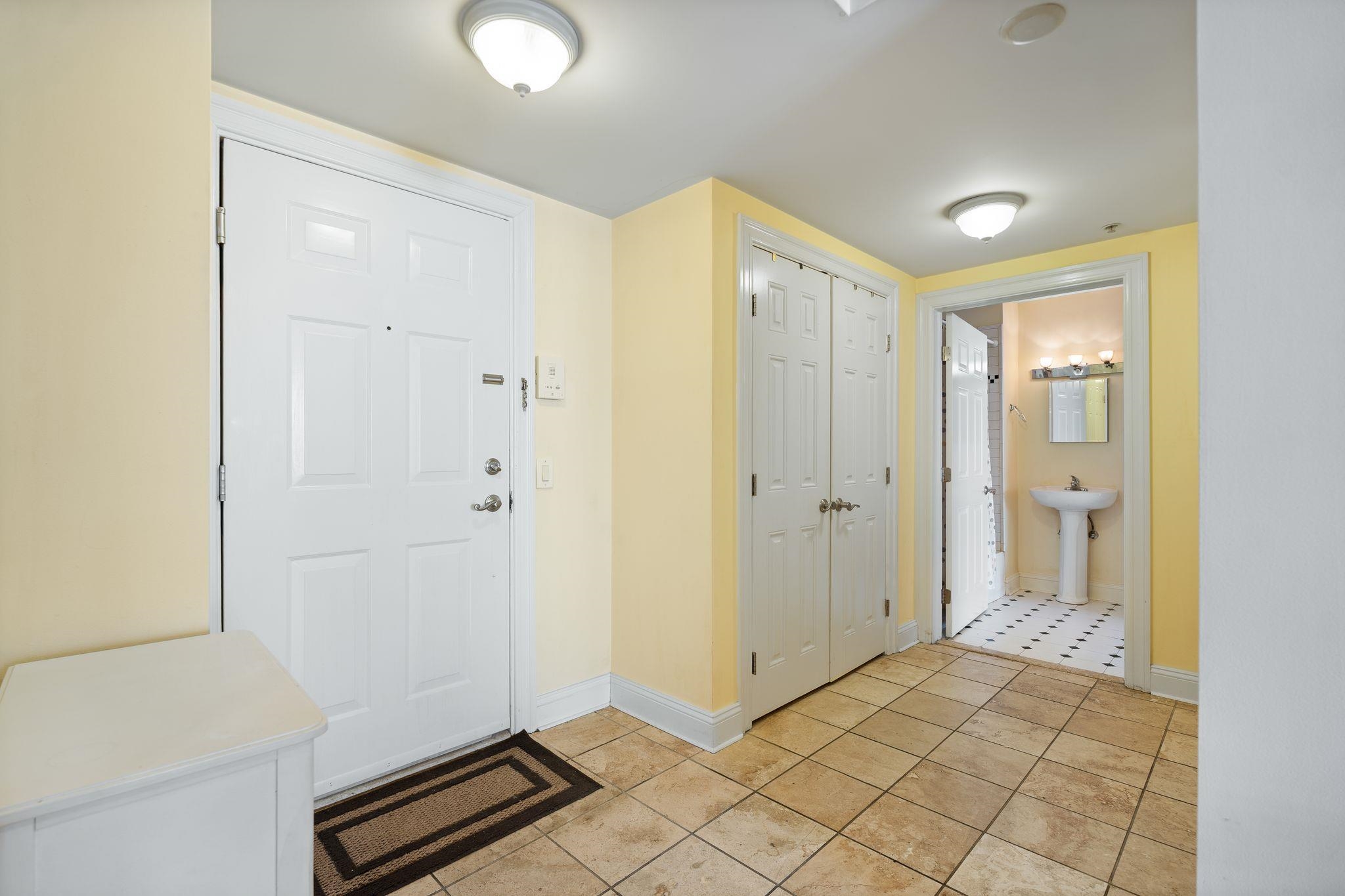 41-47 BROADWAY, Jersey City, JC Journal Square, NJ 07306 - Property photo 5 of 20