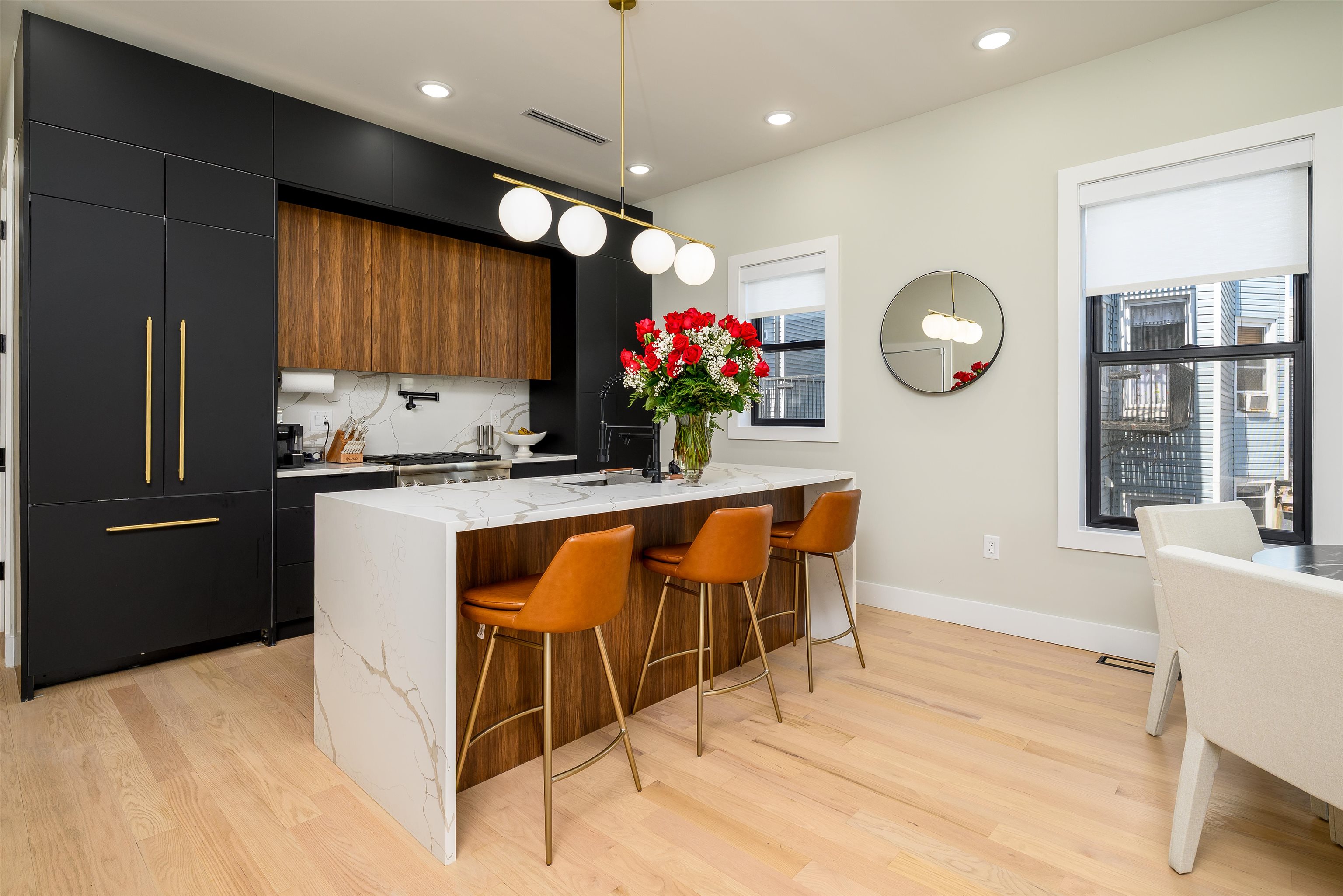 45 CHARLES Street, Jersey City, JC Heights, NJ 07307 - Property photo 4 of 37