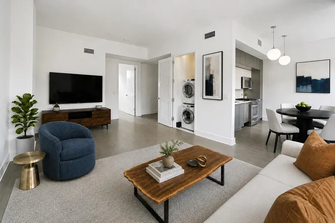 416 West 52nd Street #520, New York, NY 10019