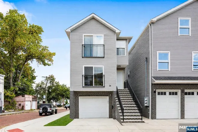 54 Holland, Newark, NJ 07103
