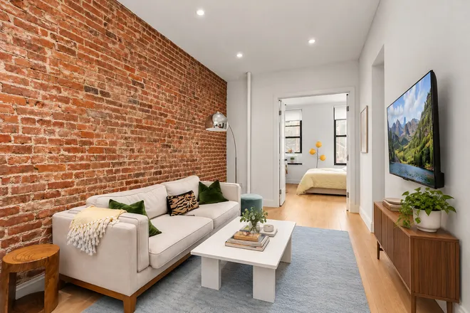 347 East 5th Street #1A, New York, NY 10003