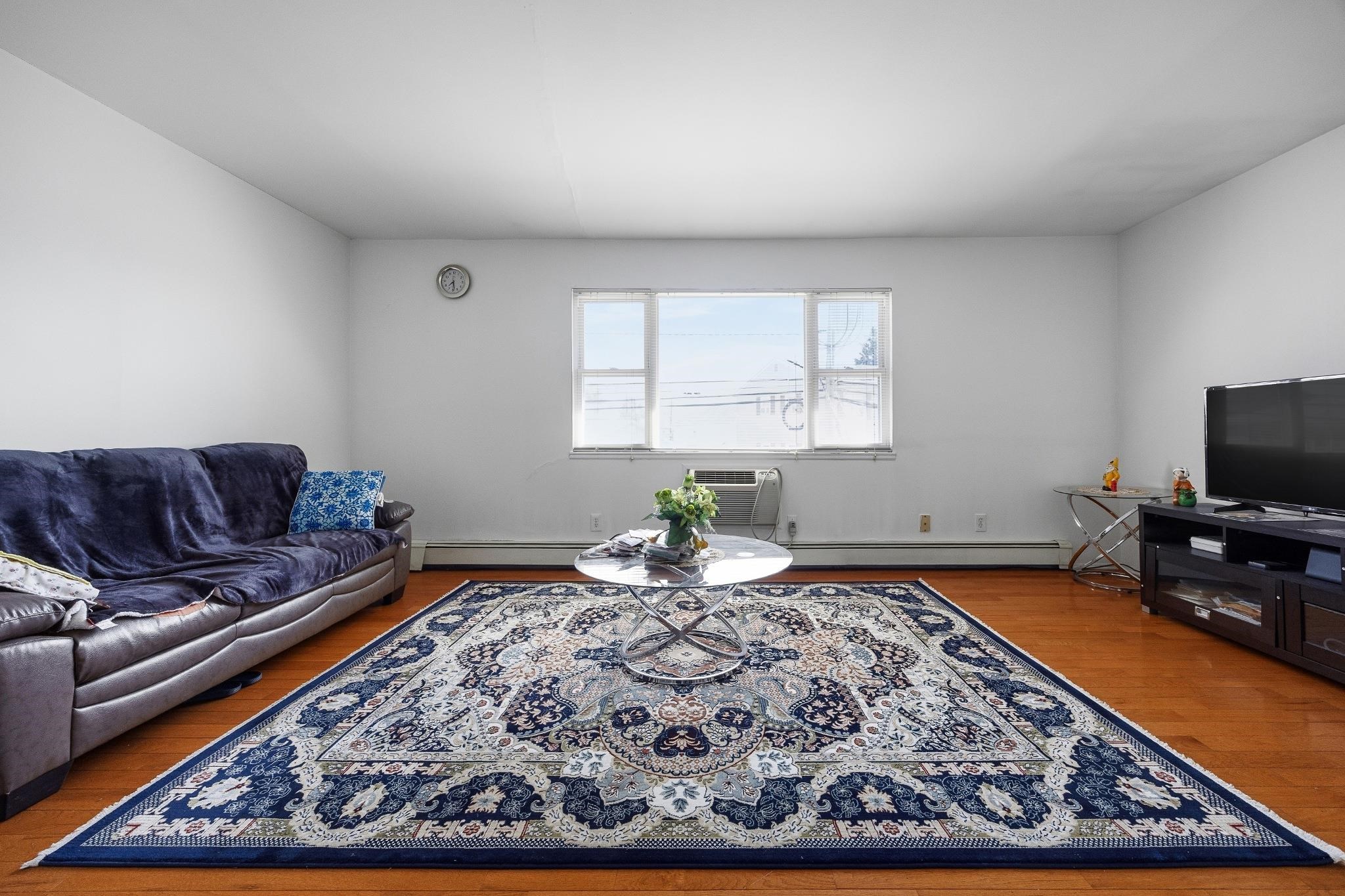 747 RIVERSIDE Avenue, Lyndhurst Township, Lyndhurst, NJ 07071 - Property photo 3 of 17