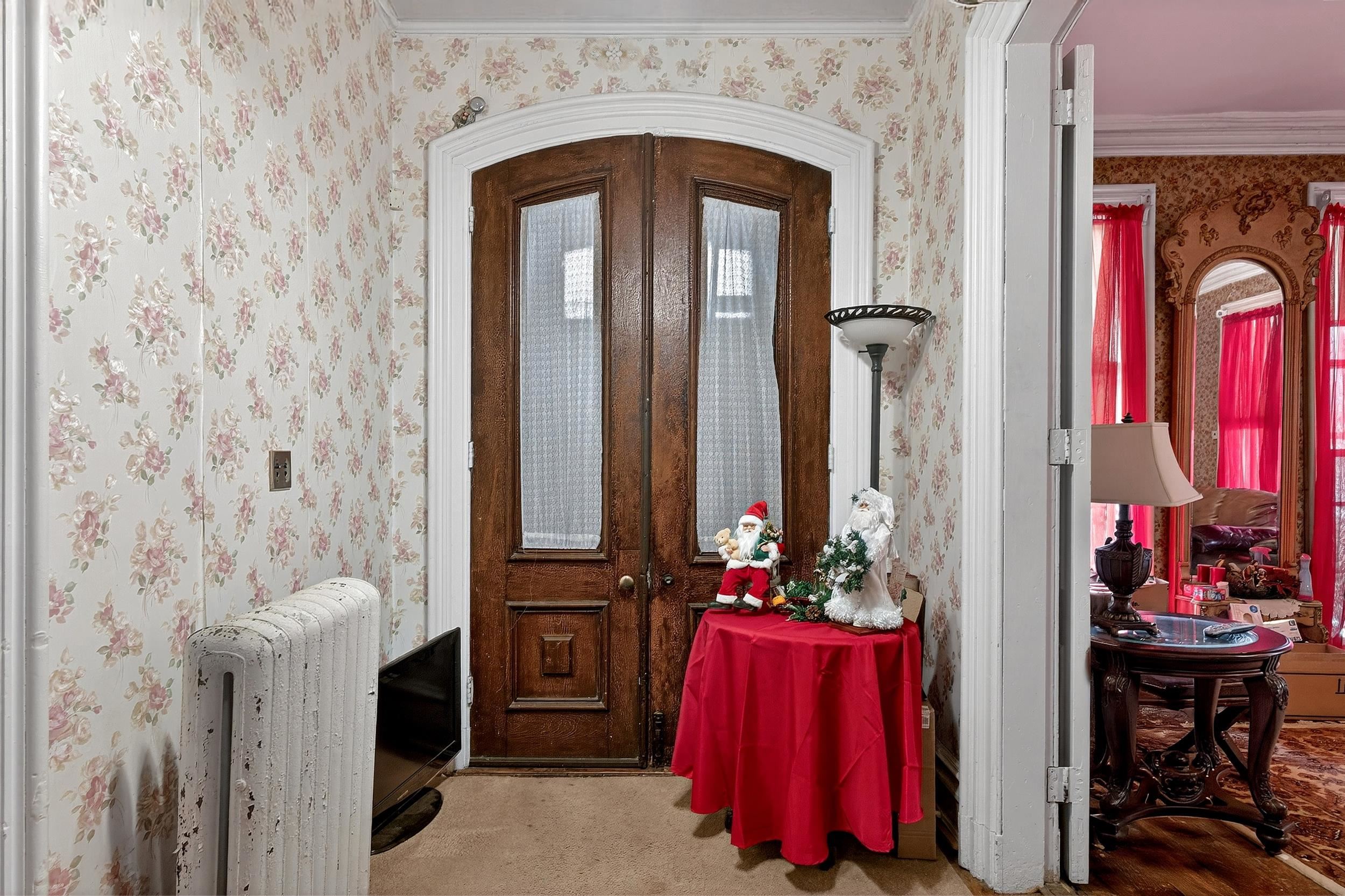 100 BROADWAY, Bayonne City, Bayonne, NJ 07002 - Property photo 3 of 27